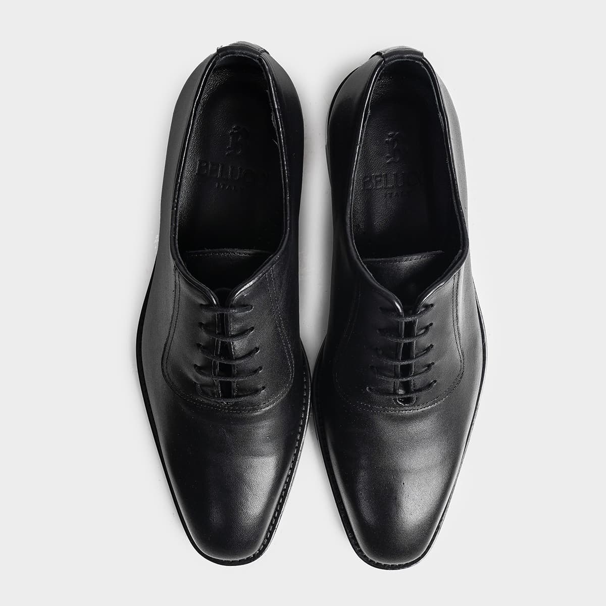 Black Antiqe Lace-up