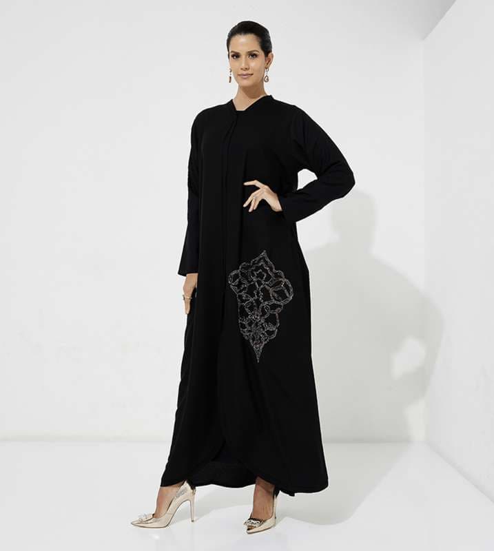 Abayas & Traditional