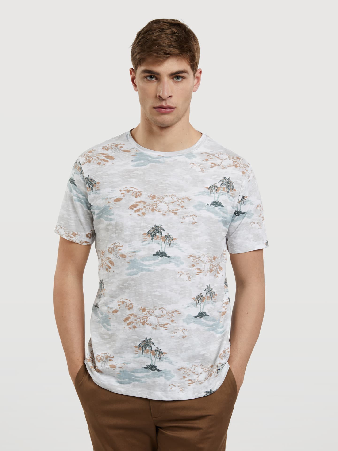 Respekt T-shirt With 'Desert Island' Print