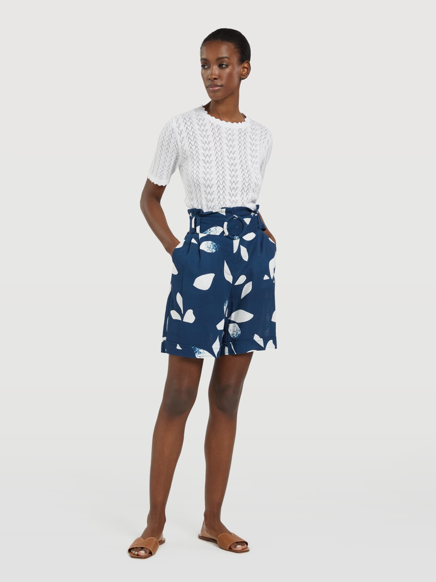 Printed Wide Leg Shorts With Belt