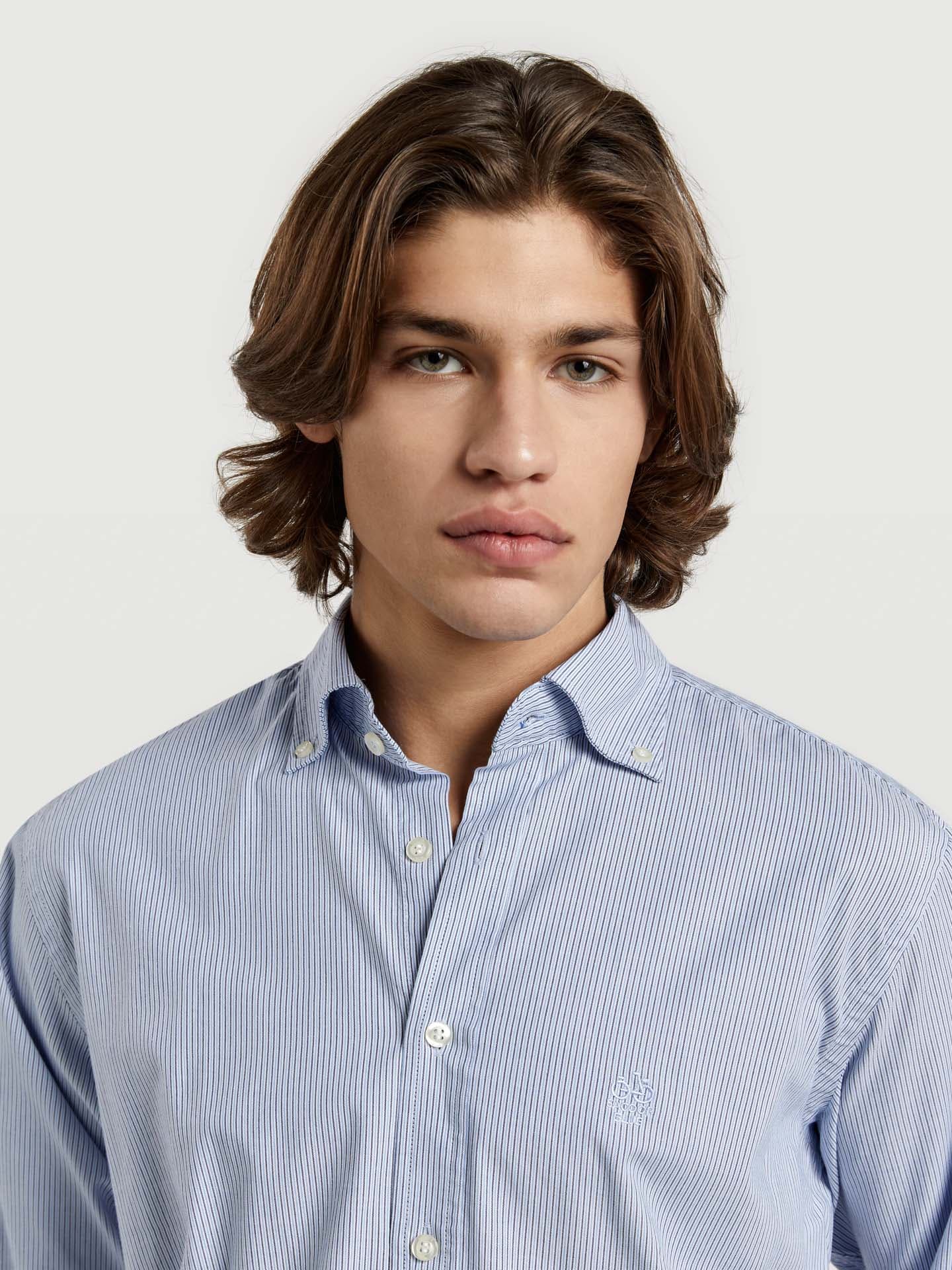 MenÂ´s regular shirt button down collar
