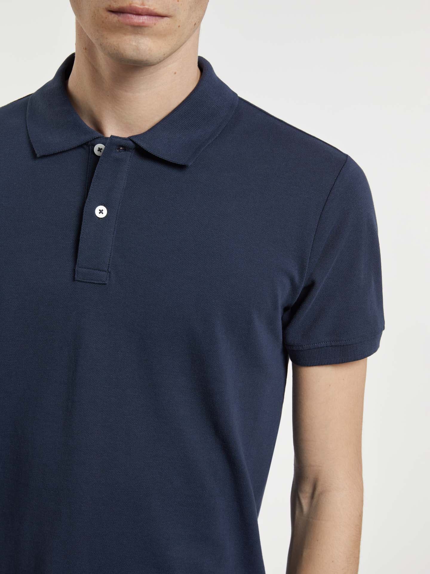 The essential short-sleeved polo shirt by SACOOR BLUE
